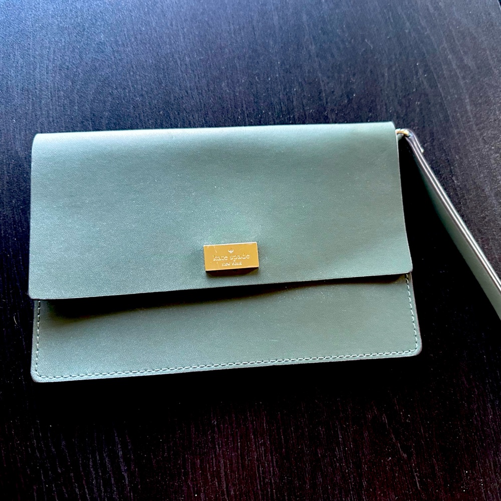 Kate Spade wristlet olive green